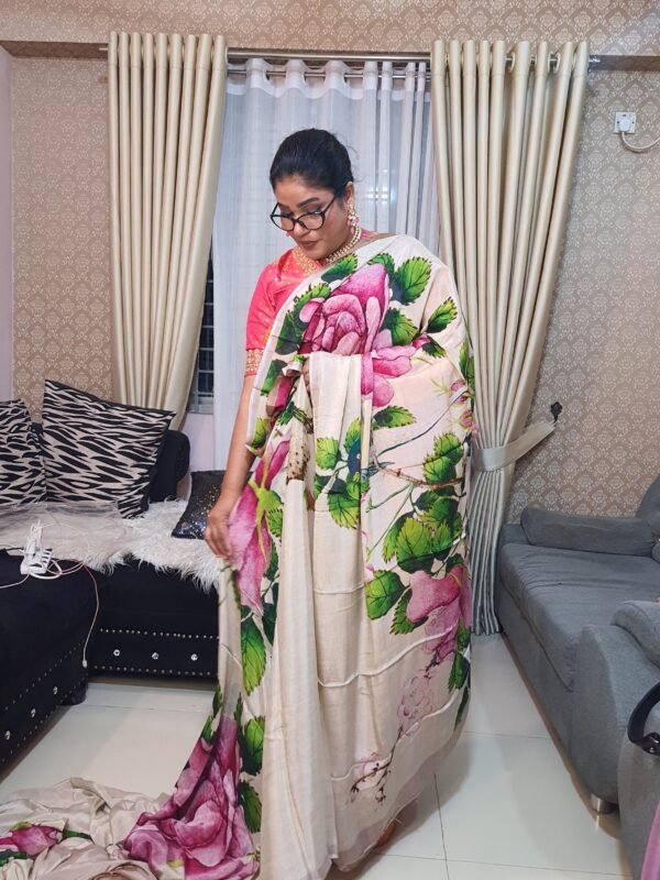 20240321_211437 ইন্ডিয়ান ক্রেপ সিল্ক শাড়ি — সফট সিল্কে মনোমুগ্ধকর ফ্লোরাল প্রিন্ট